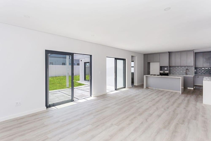 4 Bedroom Property for Sale in Sandown Western Cape